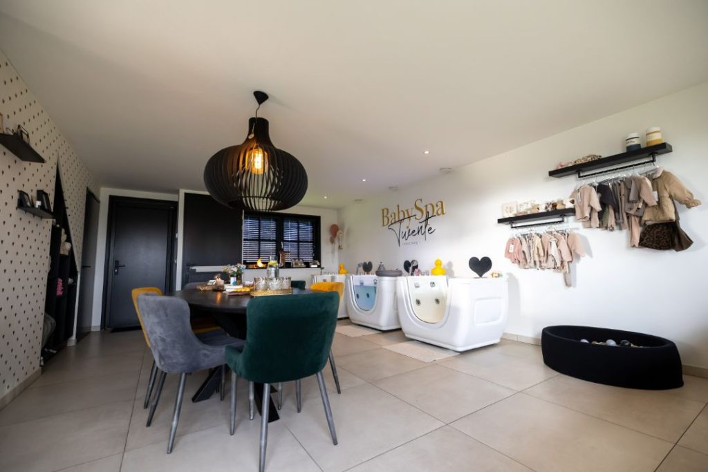 Baby Spa Twente | Baby spa in de buurt van Deventer | MariekeAmelink6 1S5A8844 De ontvangstruimte van Baby Spa Twente